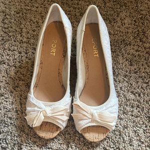Beautiful white wedge heels. 3”